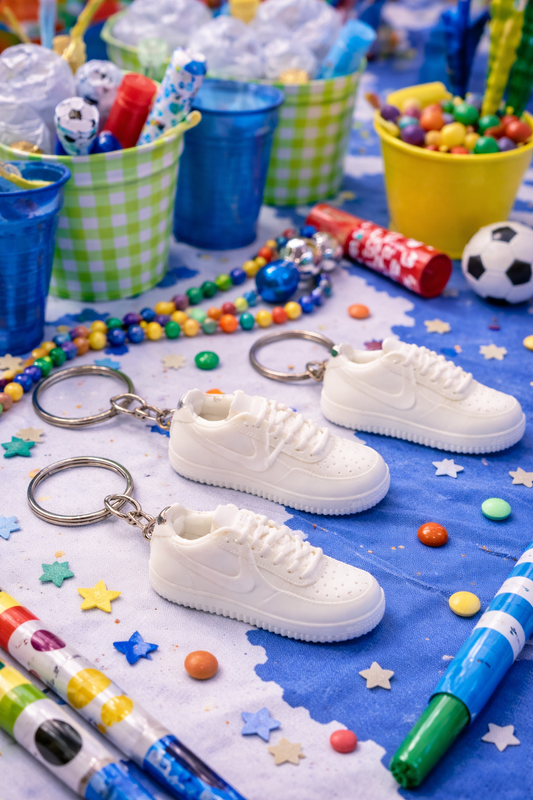 Mini Sneaker, Major Style – Swoosh-Inspired Keychain