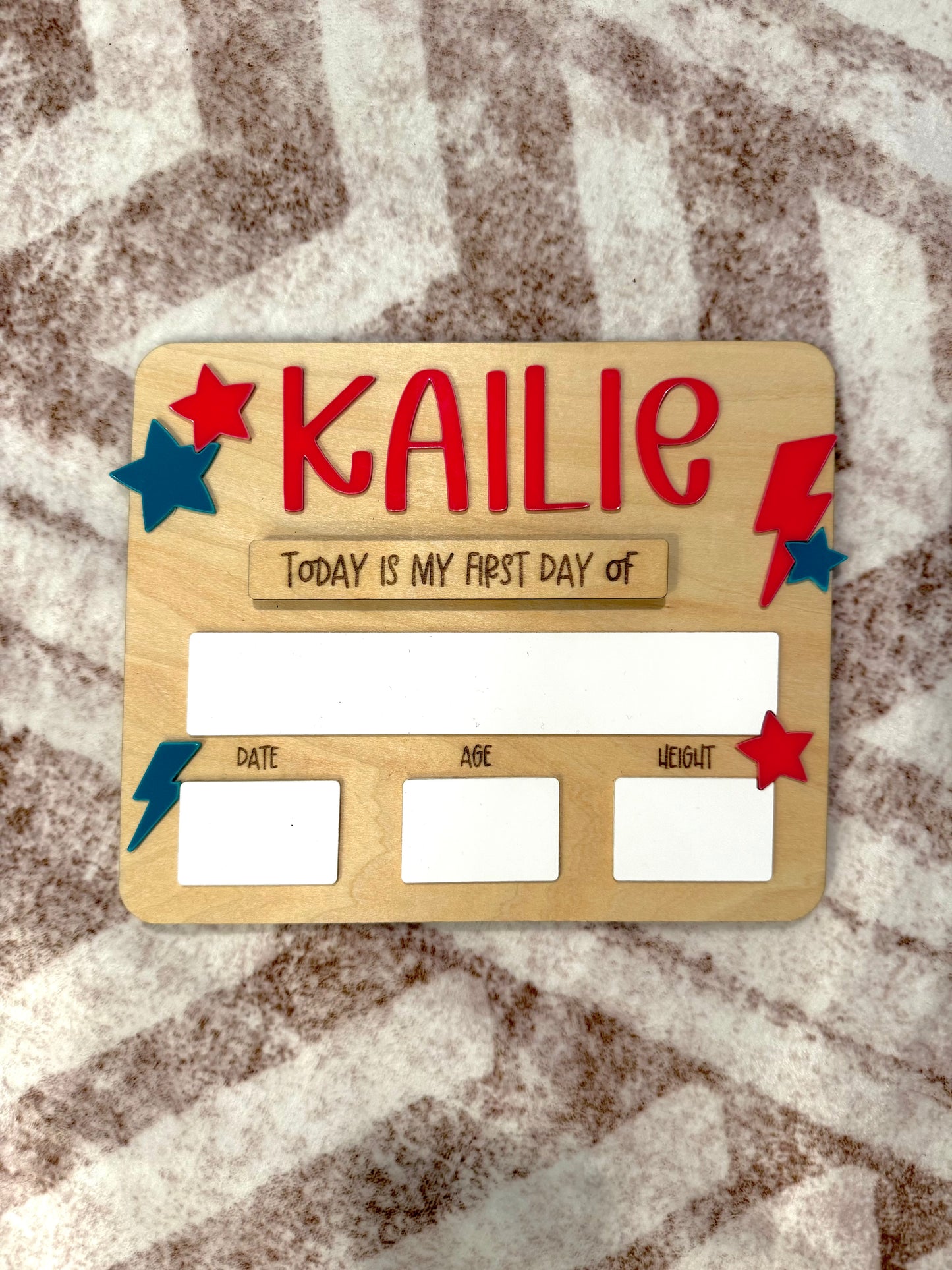 📚 Simple Personalized First & Last Day of School Board